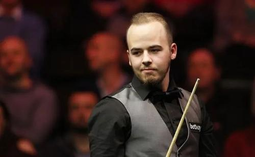 员之间的默 员之间的默