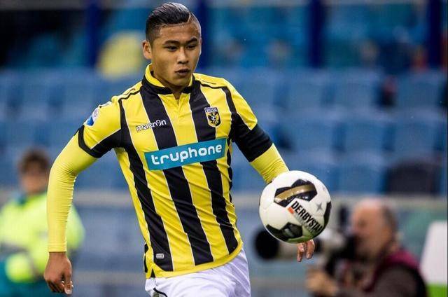 展给予他们 展给予他们