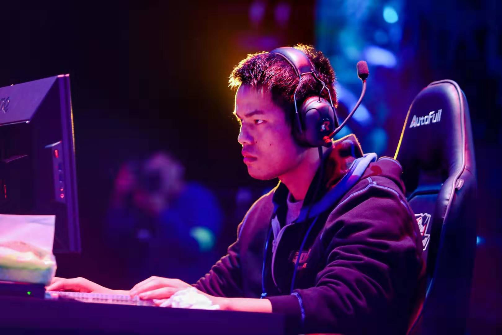 集训和欧洲 集训和欧洲