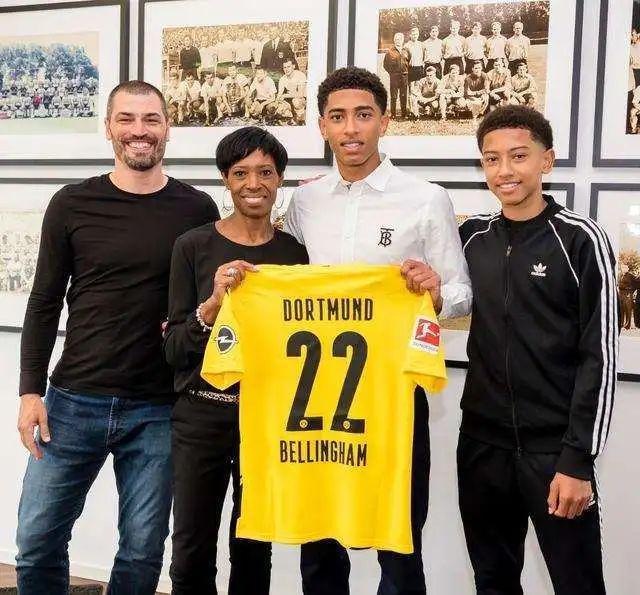 揭幕战的关 揭幕战的关