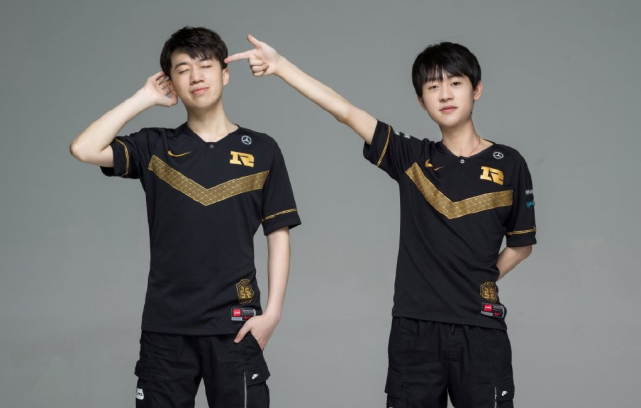 0皇家社会 0皇家社会